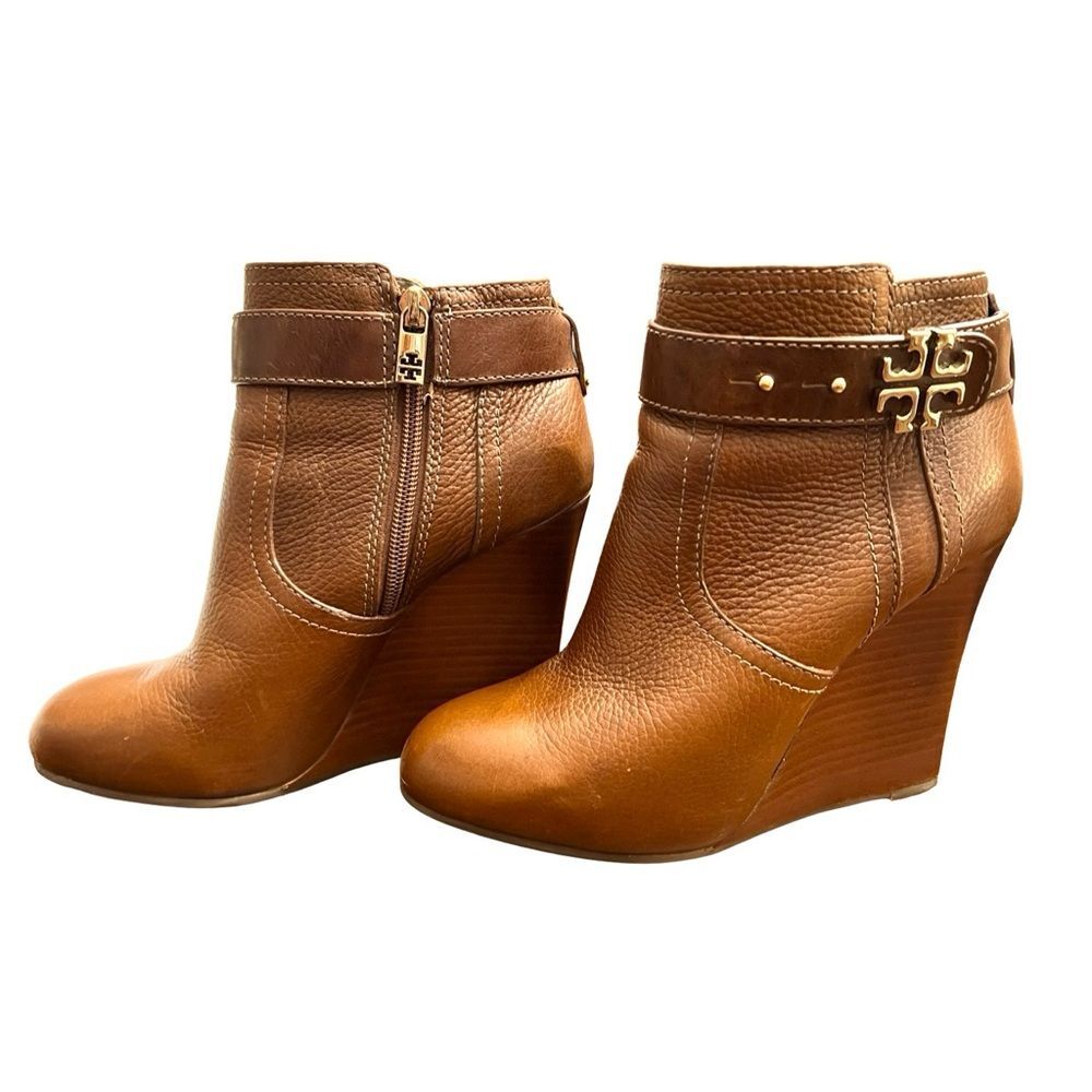 Tory Burch Leather Wedge Ankle Booties Size 6.5 Brown Stacked Heel Gold Logo